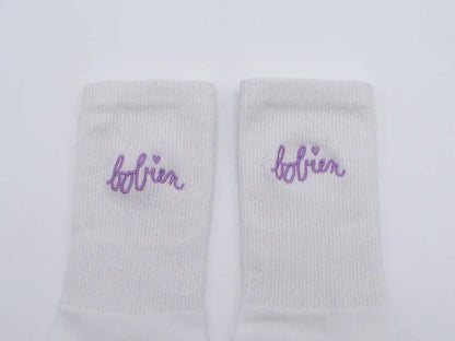 Sokken met lijntekening of handgeschreven tekst vanconcepts.be