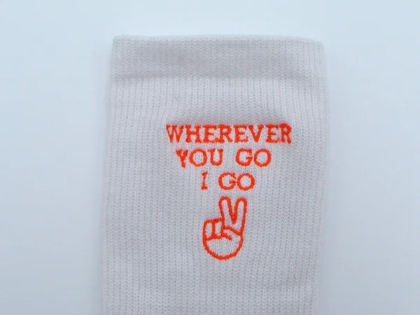 Sokken met lijntekening of handgeschreven tekst vanconcepts.be