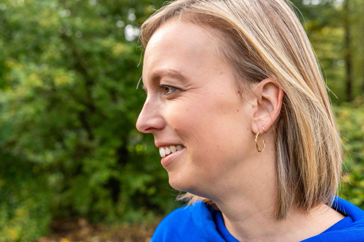 Geweven oorringen - Goud vermeil vanconcepts.be
