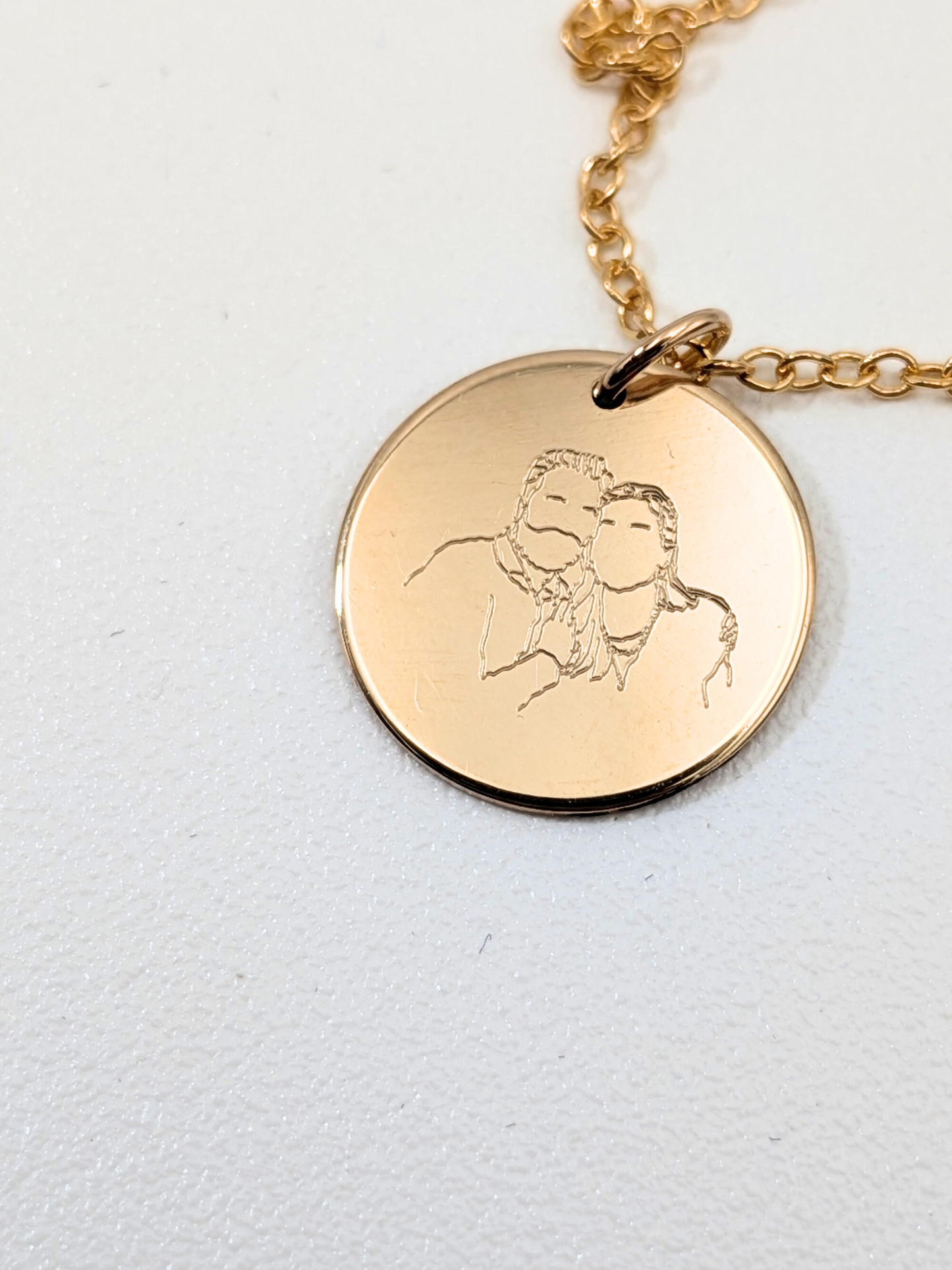 Ketting met ronde hanger - Gold filled vanconcepts.be