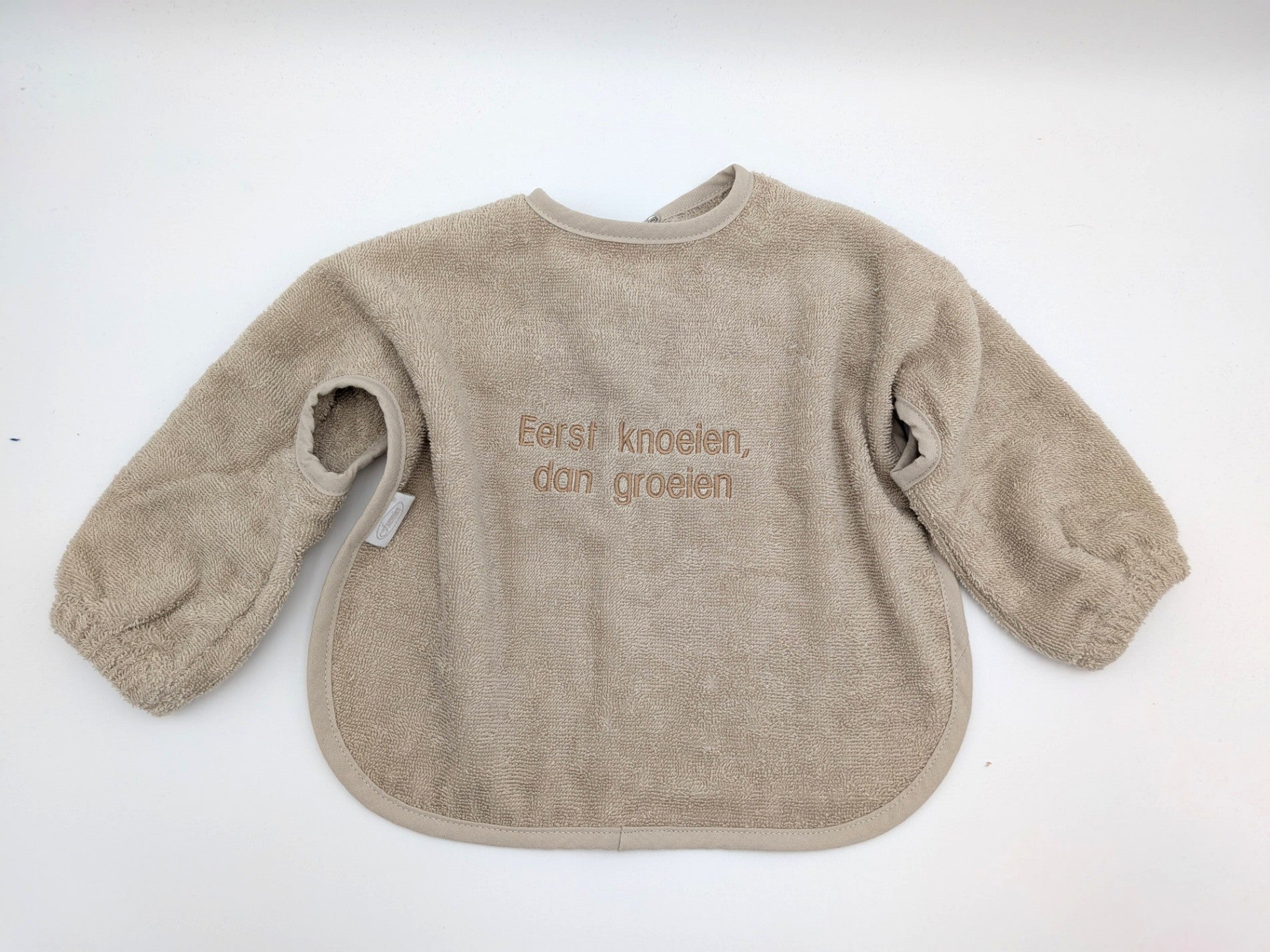 Gepersonaliseerde kinderslab met mouwen vanconcepts.be