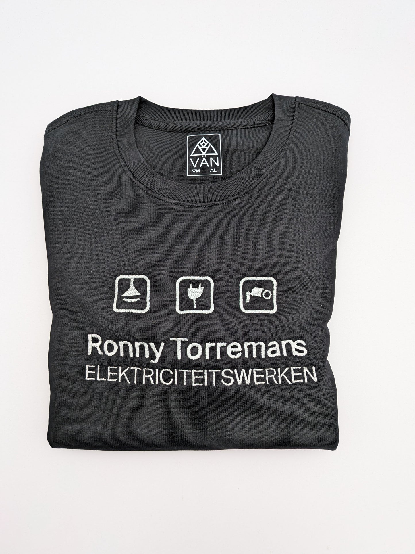 Trui met tekst vanconcepts.be