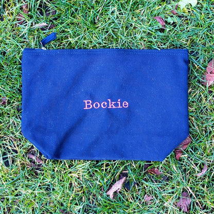 Toilettas met tekst vanconcepts.be