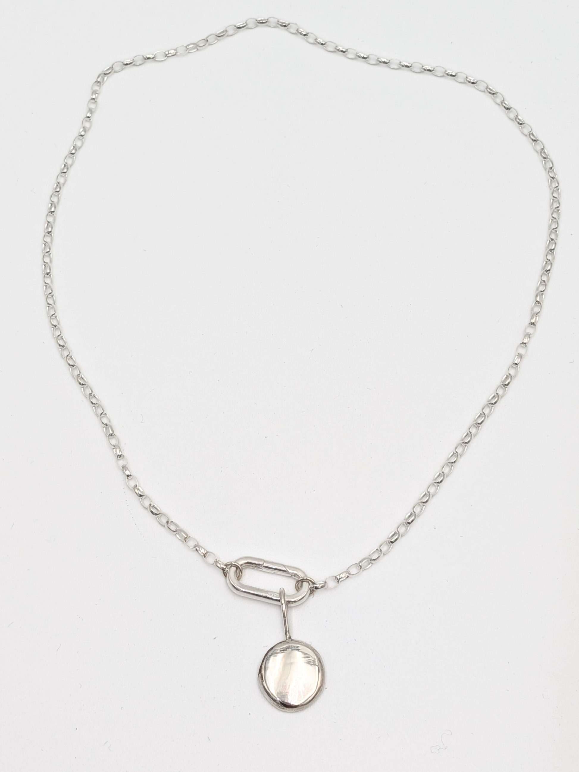 Ketting met bedel - Zilver vanconcepts.be