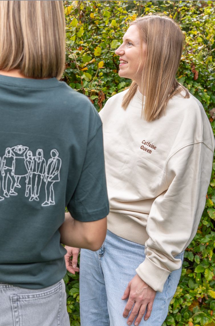 Oversized trui met tekst vanconcepts.be